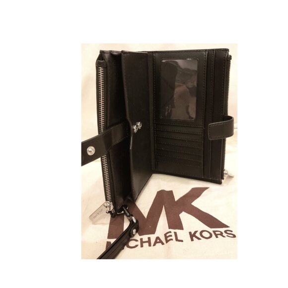 MICHAEL KORS Multi-Compartment Black Wristlet - Picture 6 of 12